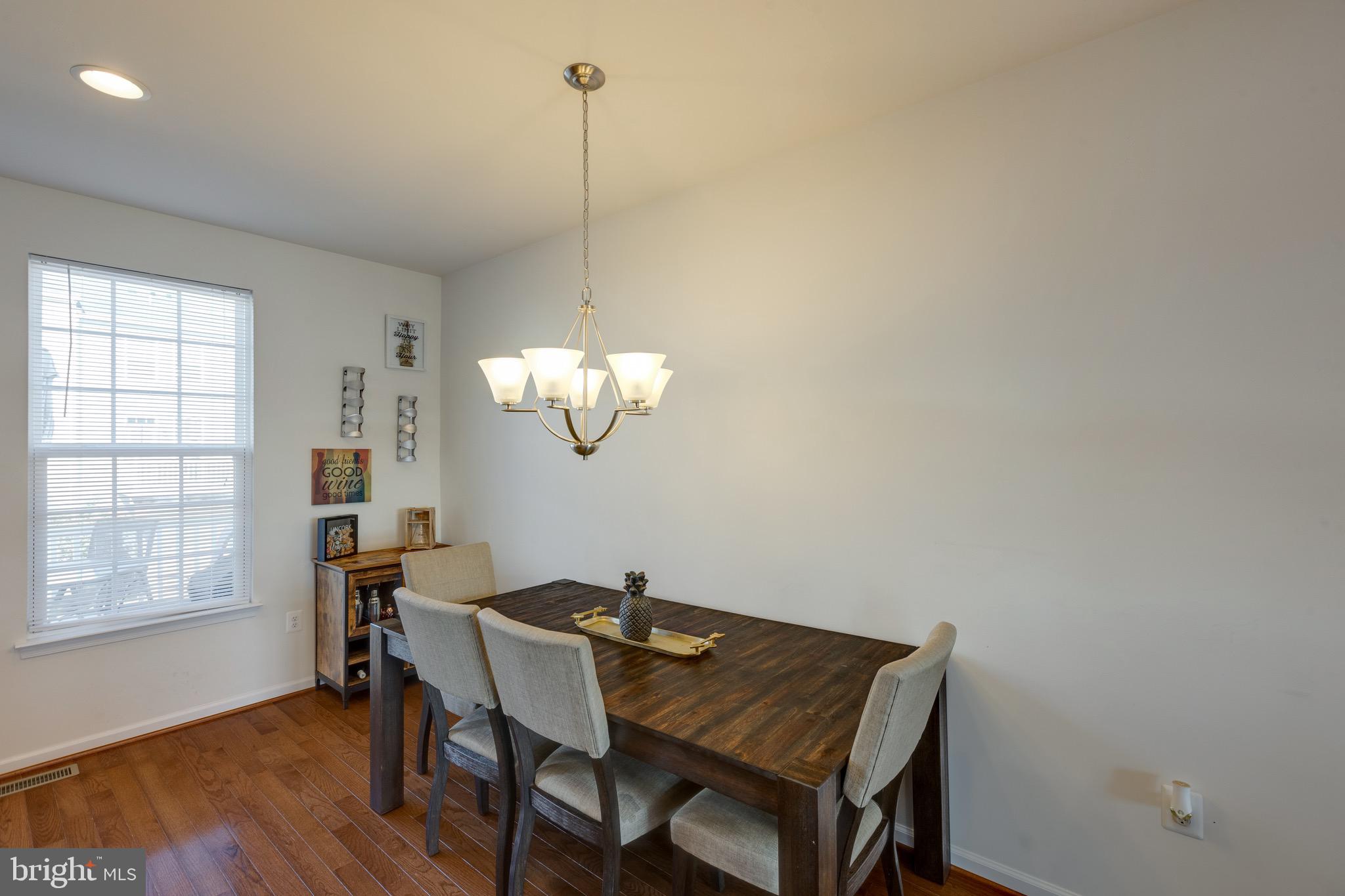 1736 Featherstone Road Woodbridge, VA 22191 - Photo 15 of 34 Gallery Image 15