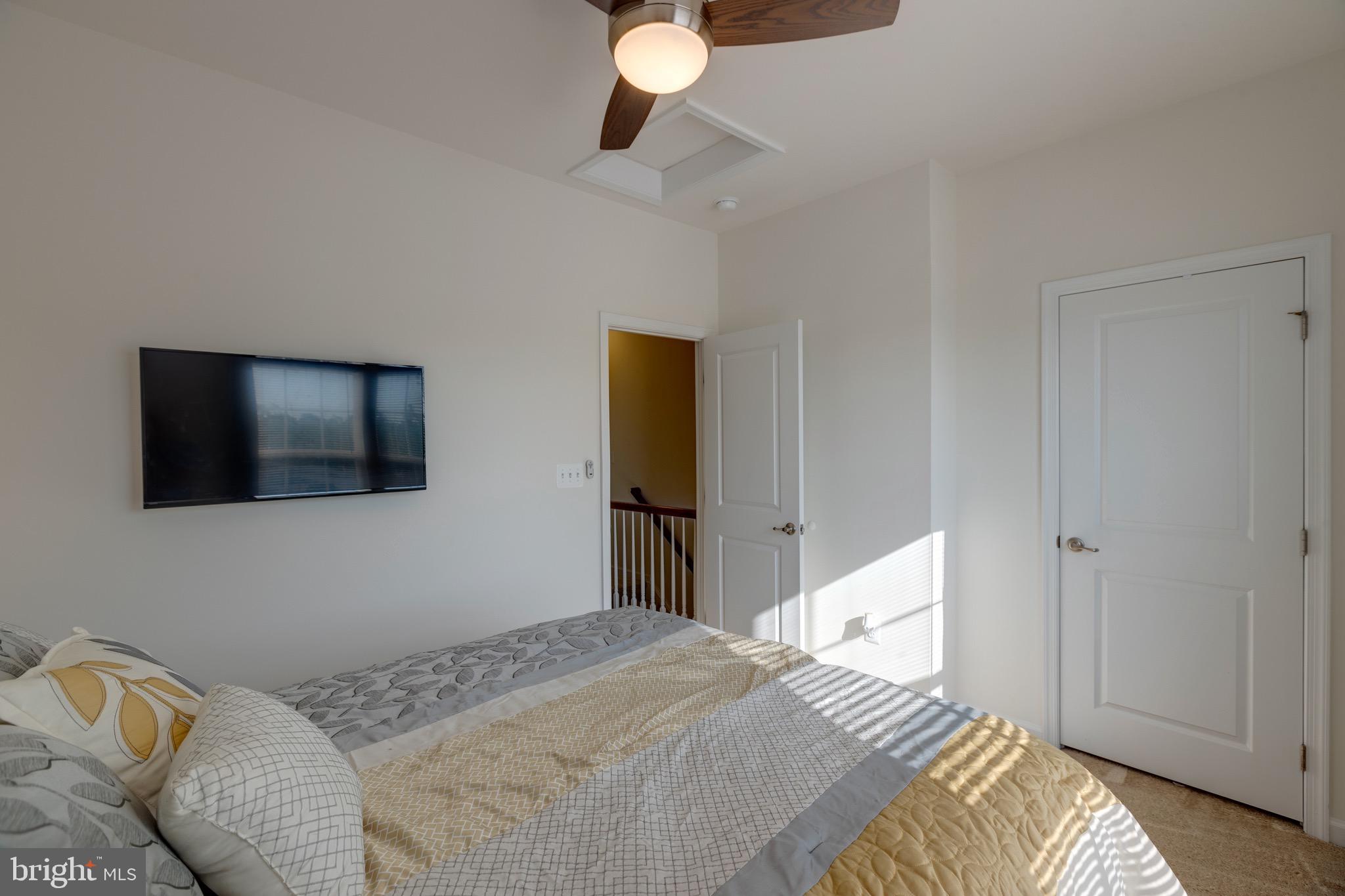 1736 Featherstone Road Woodbridge, VA 22191 - Photo 27 of 34 Gallery Image 27