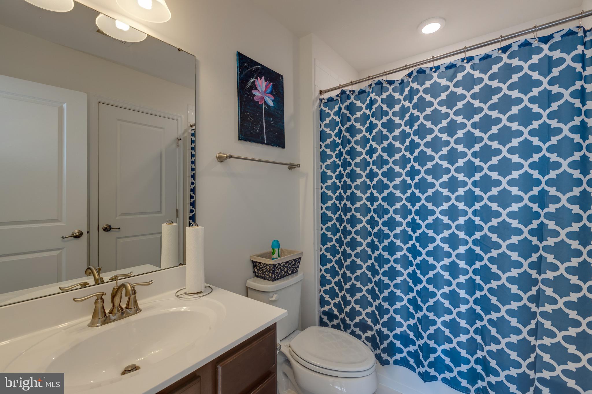 1736 Featherstone Road Woodbridge, VA 22191 - Photo 6 of 34 Gallery Image 6