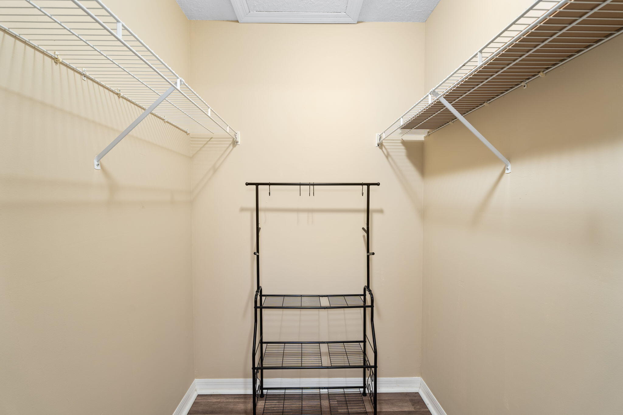 950 South Kanner Highway, Unit E24 Stuart, FL 34994 - Photo 6 of 30 Primary Bedroom Closet