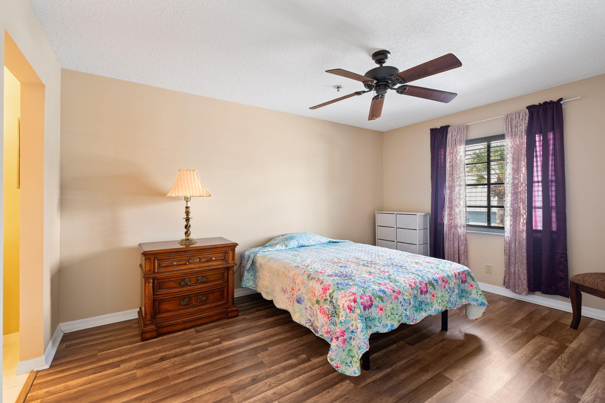 950 South Kanner Highway, Unit E24 Stuart, FL 34994 - Photo 9 of 30 Primary Bedroom