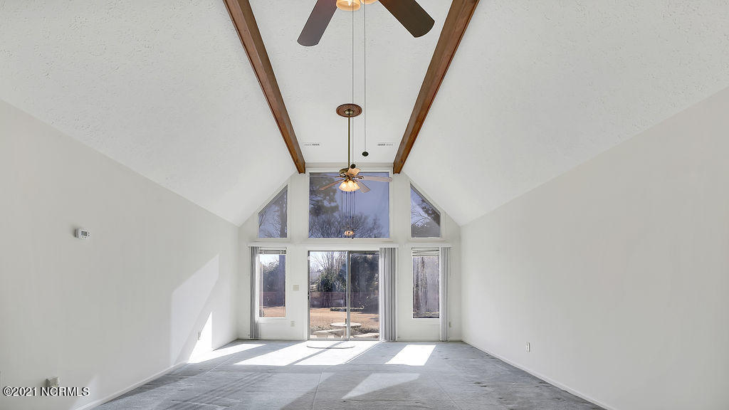 306 Bretonshire Road Wilmington, NC 28405 - Photo 13 of 38 306BretonshireRoad-14