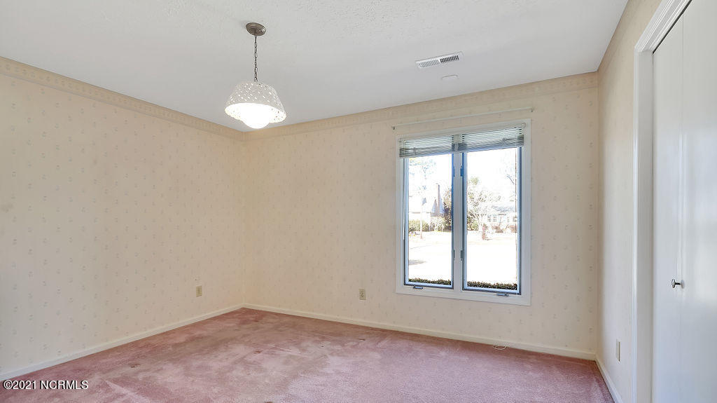 306 Bretonshire Road Wilmington, NC 28405 - Photo 19 of 38 306BretonshireRoad-20