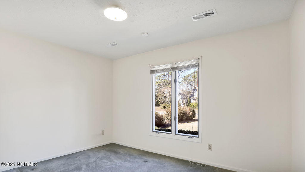 306 Bretonshire Road Wilmington, NC 28405 - Photo 20 of 38 306BretonshireRoad-21