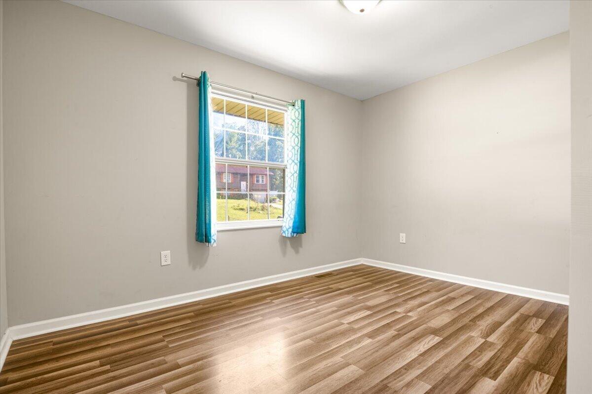 305 Maple Street Corbin, KY 40701 - Photo 16 of 40 12-Bedroom 2