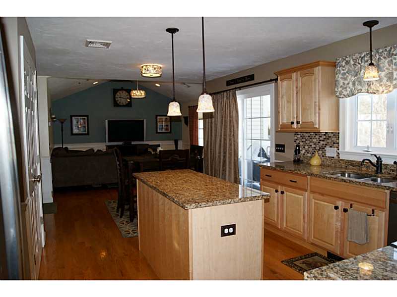 12 Harding Street Cumberland, RI 02864 - Photo 6 of 23 Kitchen.