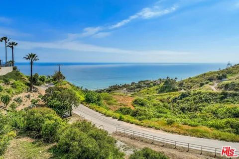 $1,195,000 | 4421 Avenida De La Encinal, Malibu, CA 90265