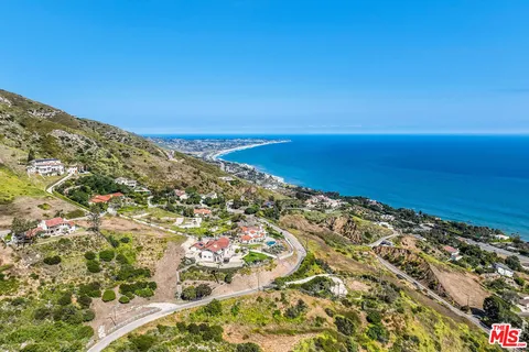 $1,195,000 | 4421 Avenida De La Encinal, Malibu, CA 90265