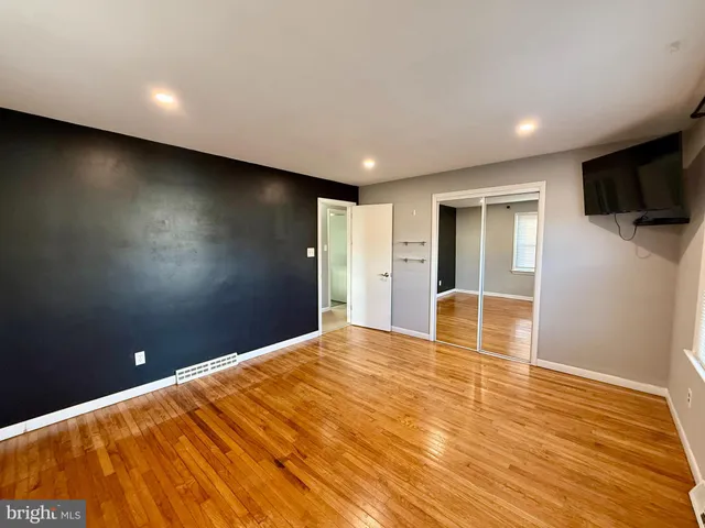 $2,050 | 503 West Lawn Avenue, Reading, PA 19609