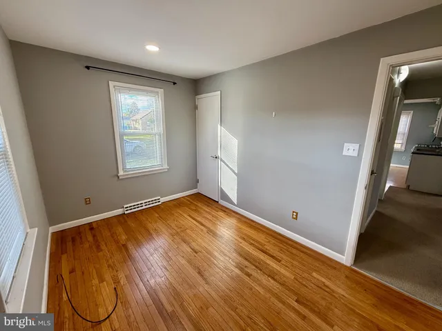 $2,050 | 503 West Lawn Avenue, Reading, PA 19609