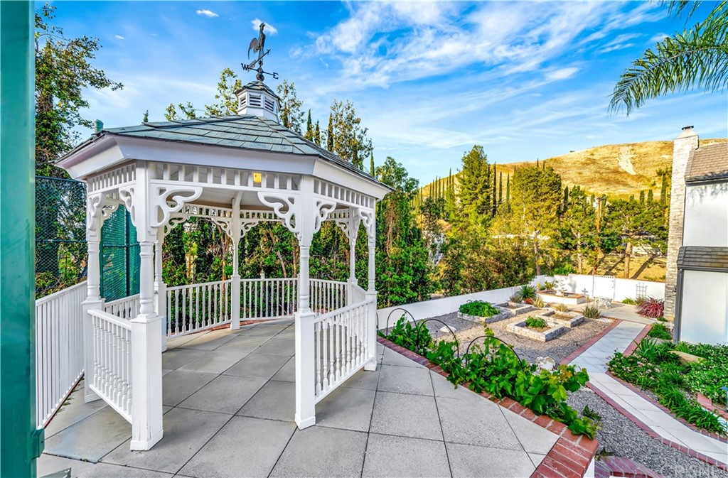 22963 Cass Avenue Woodland Hills, CA 91364 - Photo 4 of 66 Gazebo with fan