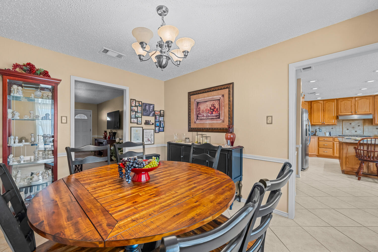 1500 West Lynn Street Slaton, TX 79364 - Photo 8 of 37 a view of a dining room with furniture