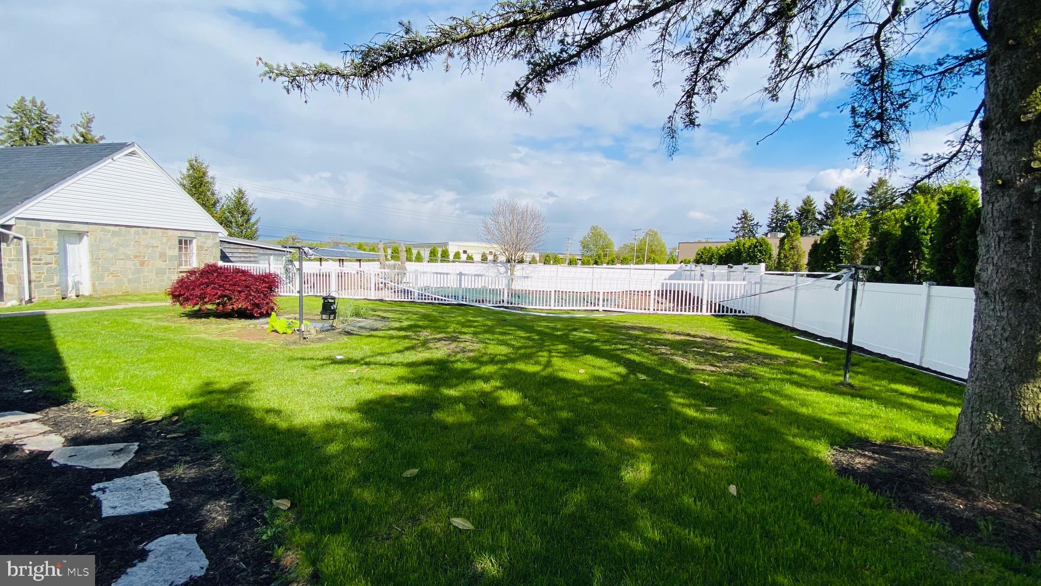 30 East Crone Road York, PA 17406 - Photo 3 of 18 Gallery Image 3