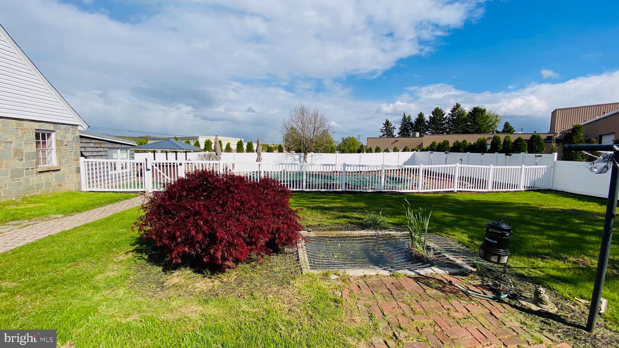 30 East Crone Road York, PA 17406 - Photo 4 of 18 Gallery Image 4