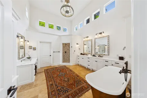 $4,750,000 | 4002 Oakes Avenue, Anacortes, WA 98221