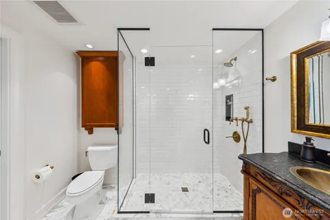 $4,750,000 | 4002 Oakes Avenue, Anacortes, WA 98221