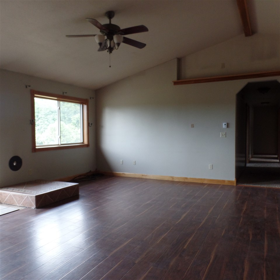 1073 East Fremont Road Shepherd, MI 48883 - Photo 12 of 32 1821859-11.JPG
