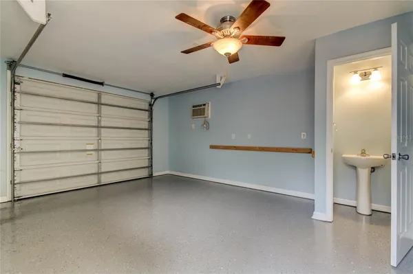 $2,750 | 2123 West Spruce Street, Tampa, FL 33607