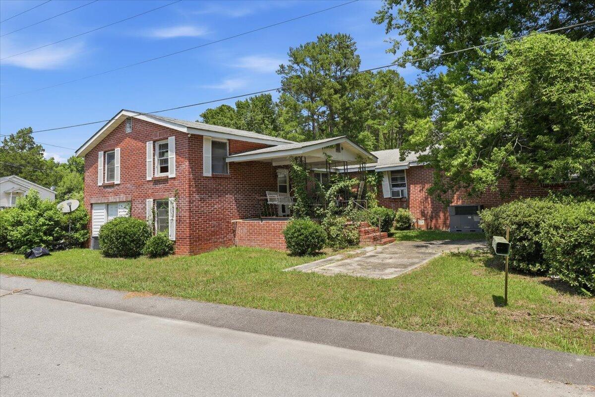 100 Henry Street Bamberg, SC 29003 - Photo 1 of 25 01-100_001