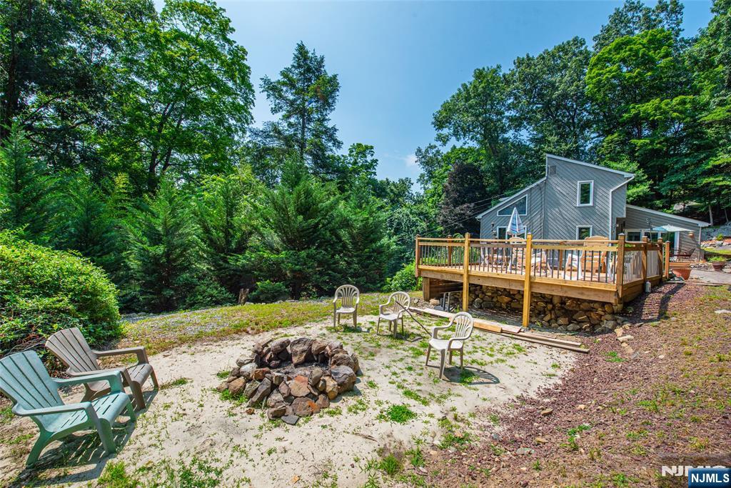 57 Magee Road Ringwood, NJ 07456 - Photo 24 of 25 Gallery Image 24