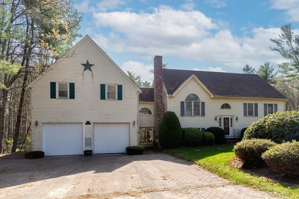 $575,000 | 20 Dinahs Way, Wareham, MA 02571