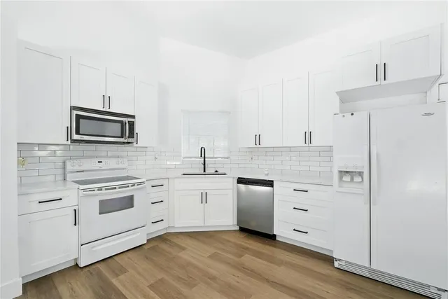 $630,000 | 5172 Northwest 53rd Avenue, Coconut Creek, FL 33073