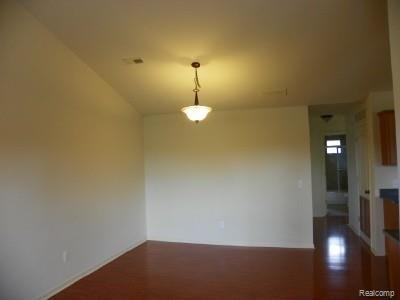 17081 East 14 Mile Road, Unit 14 Fraser, MI 48026 - Photo 8 of 17 DINING AREA.jpg