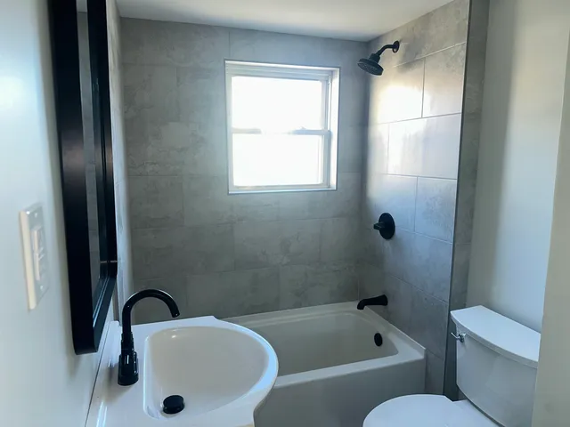 $2,550 | 60 Whitney Street, Unit 1, Nashua, NH 03064