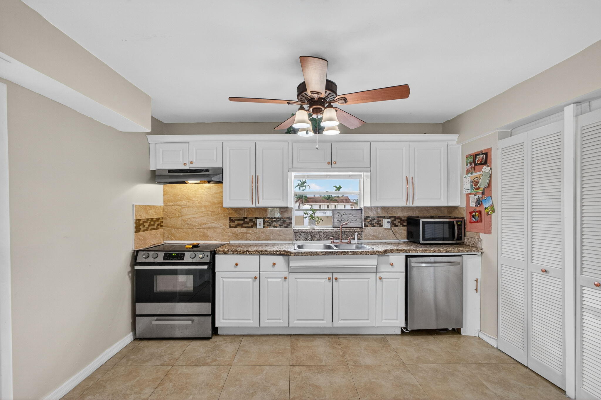 1136 West 7th Street Riviera Beach, FL 33404 - Photo 2 of 56 1136 W 7th St Riviera Beach, FL 33404