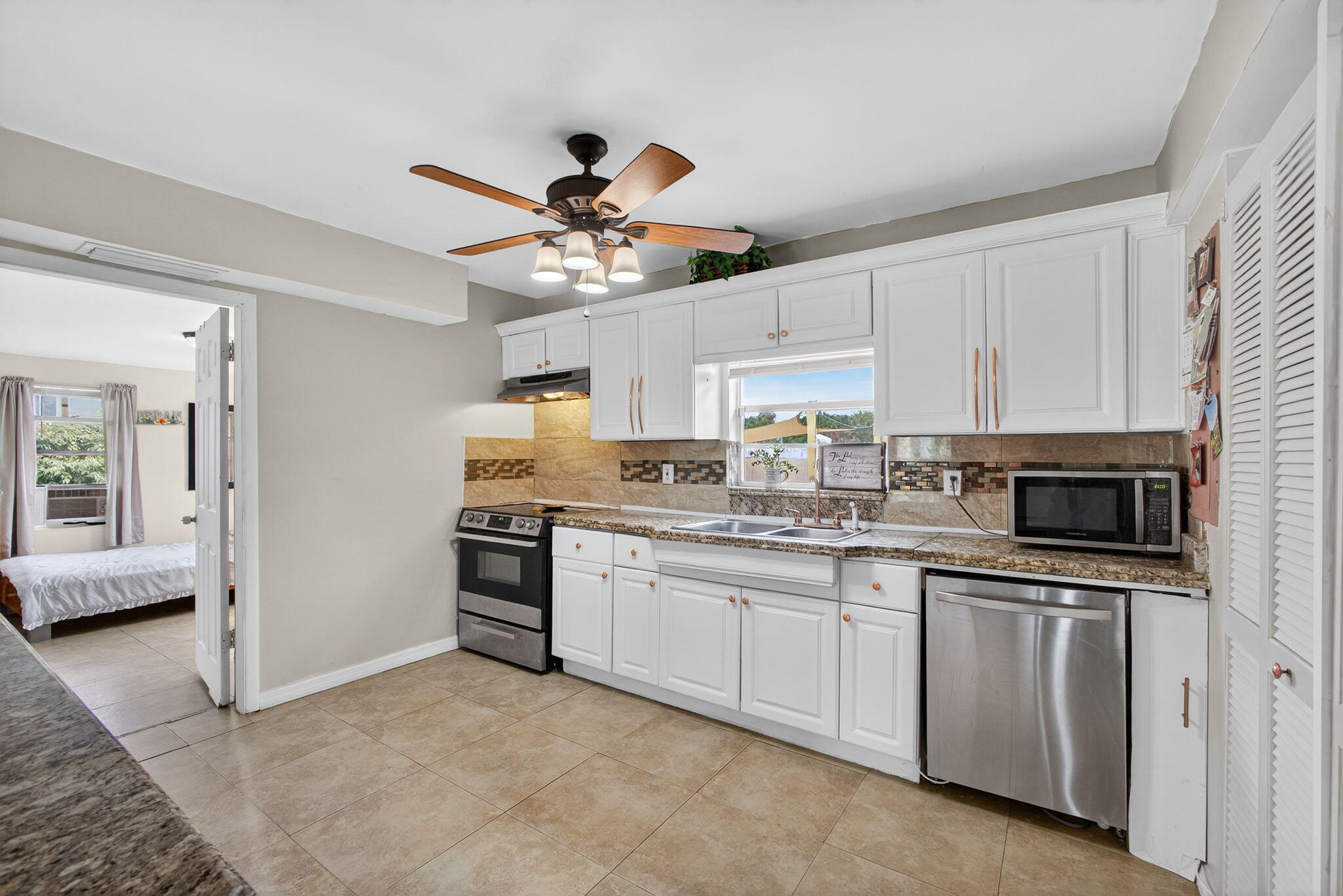 1136 West 7th Street Riviera Beach, FL 33404 - Photo 3 of 56 1136 W 7th St Riviera Beach, FL 33404