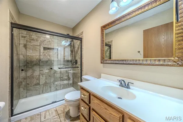 $205,000 | 1129 Lacy Drive, Lebanon, MO 65536