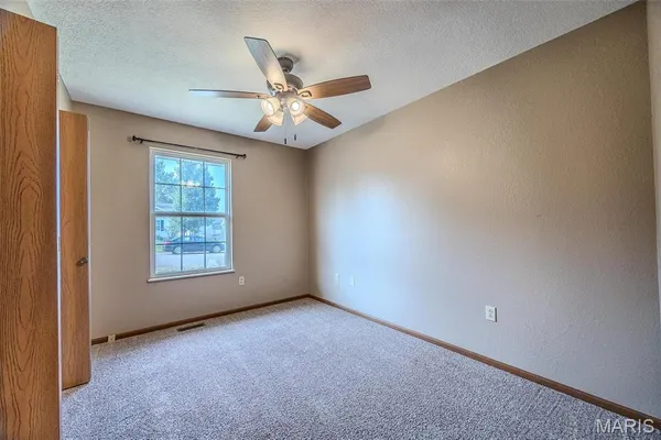 $205,000 | 1129 Lacy Drive, Lebanon, MO 65536