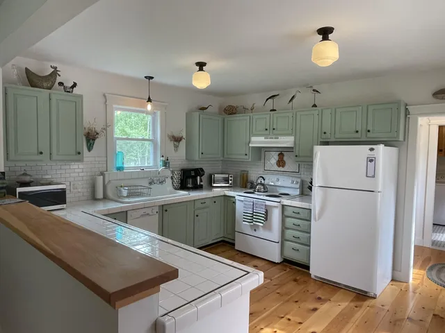 $455,000 | 31 Cross Road, Hancock, ME 04640