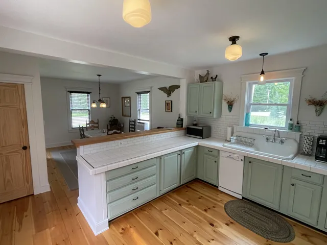 $455,000 | 31 Cross Road, Hancock, ME 04640