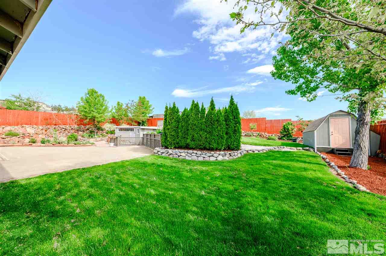 301 Hoge Road Reno, NV 89506 - Photo 15 of 23 a view of an outdoor space and a yard