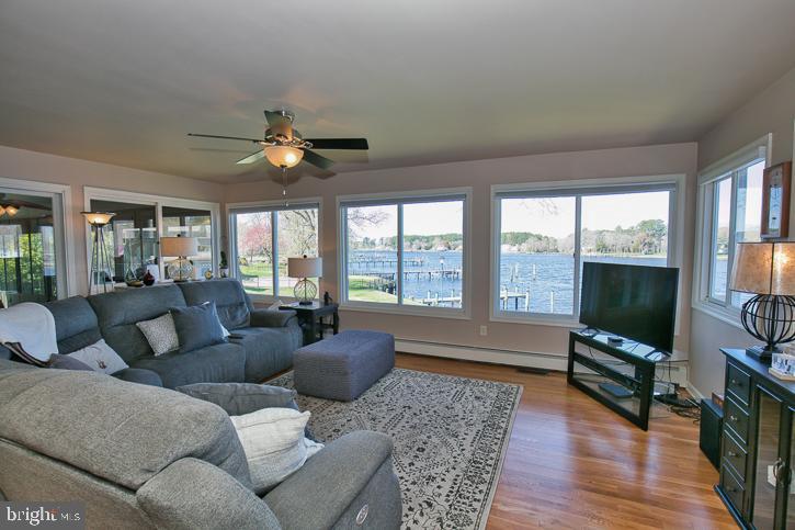 1124 Riverside Drive Salisbury, MD 21801 - Photo 24 of 83 Who watches tv when you have this water view?!! :)