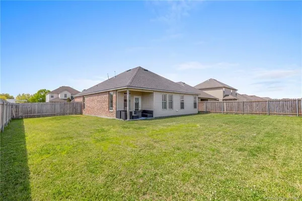 $2,000 | 294 Windsor Woods, Sulphur, LA 70665