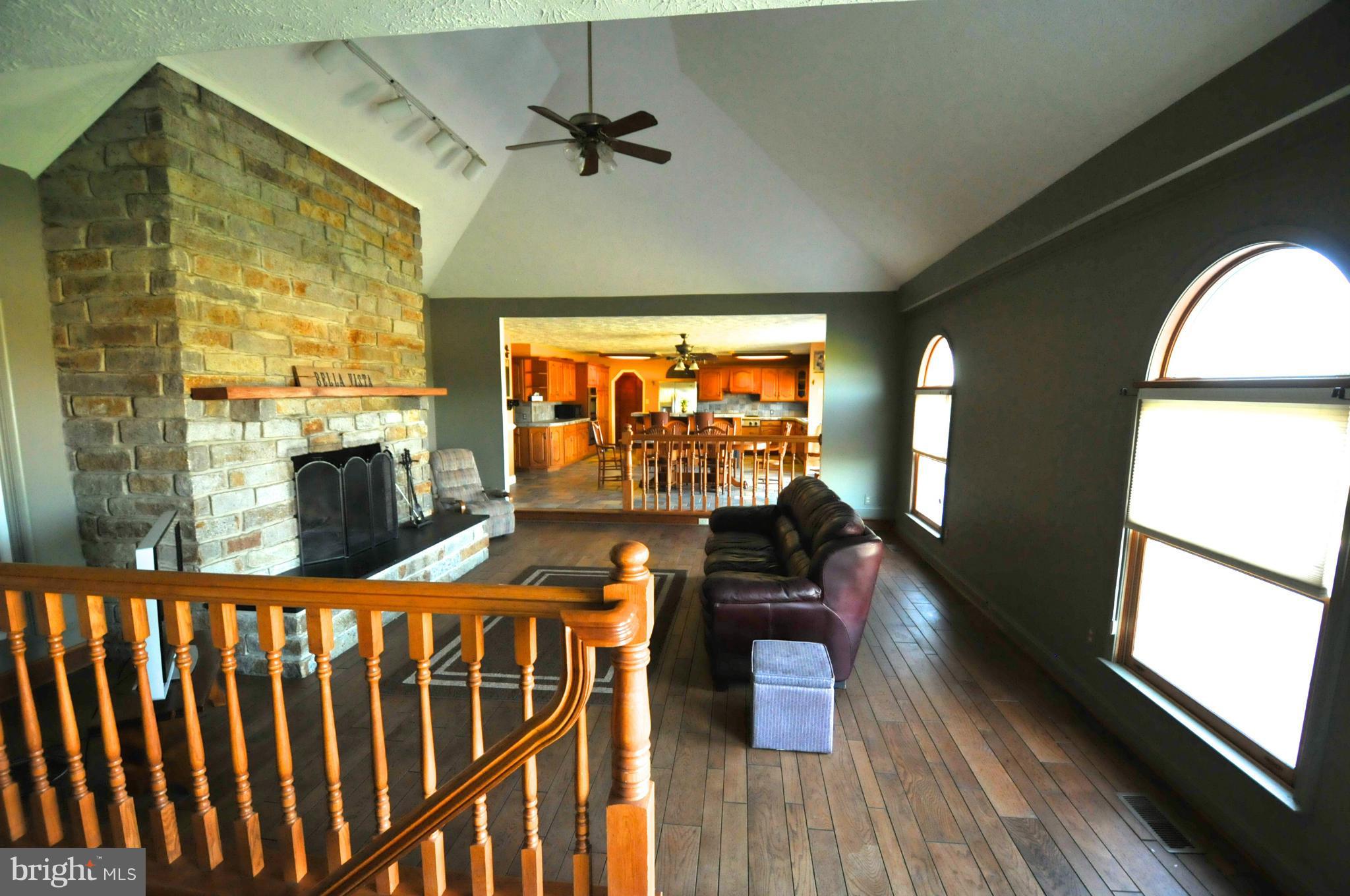 7235 Damascus Road Gaithersburg, MD 20882 - Photo 16 of 29 Family Room