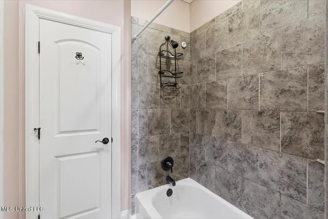 $524,800 | 113 Fontanelle Boulevard, Madison, MS 39110