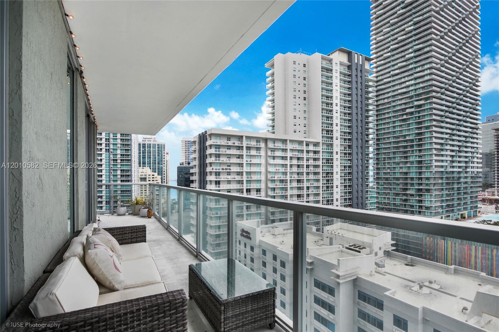 79 Southwest 12th Street, Unit 2306S Miami, FL 33130 - Photo 16 of 38