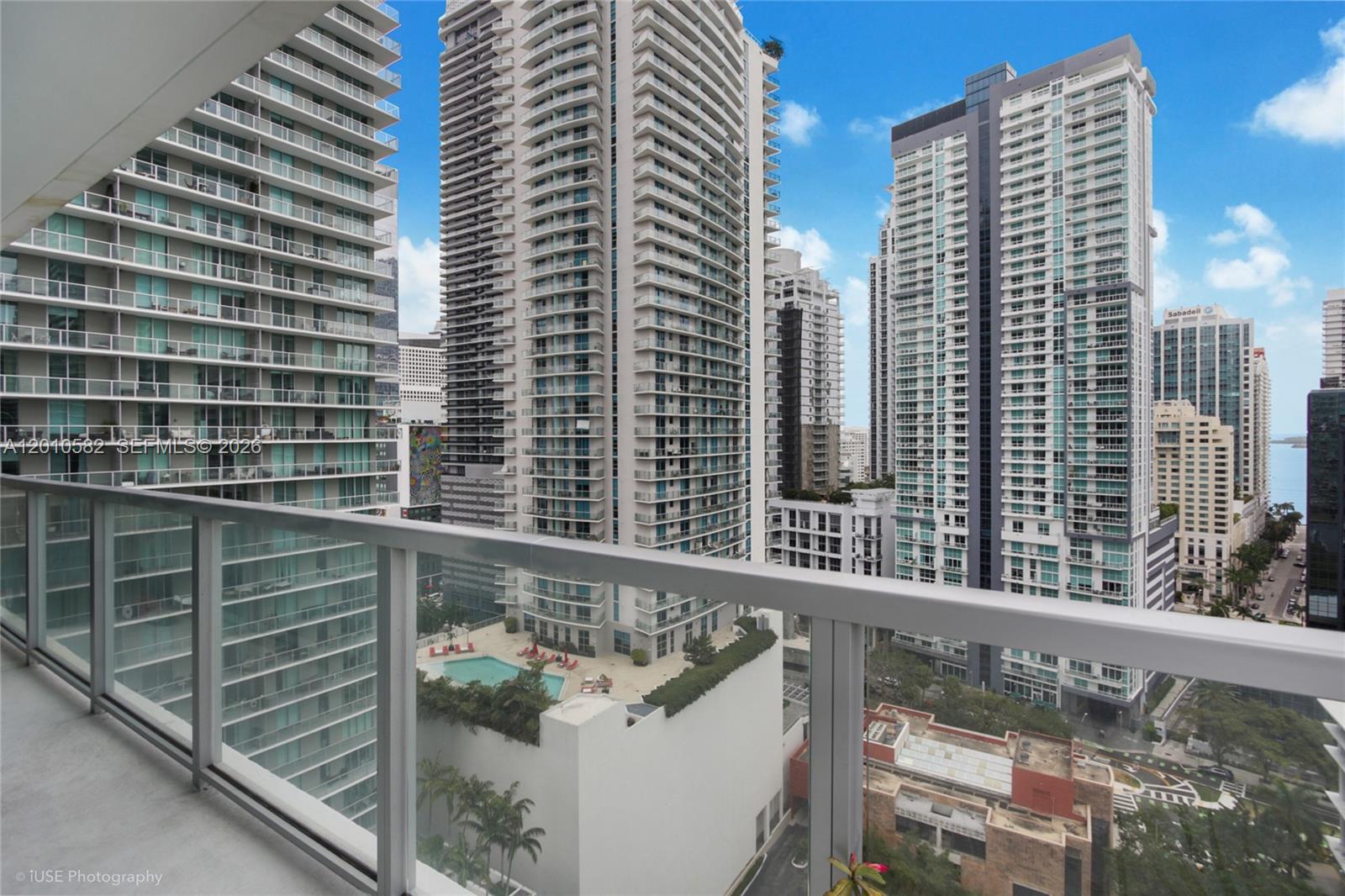 79 Southwest 12th Street, Unit 2306S Miami, FL 33130 - Photo 18 of 38