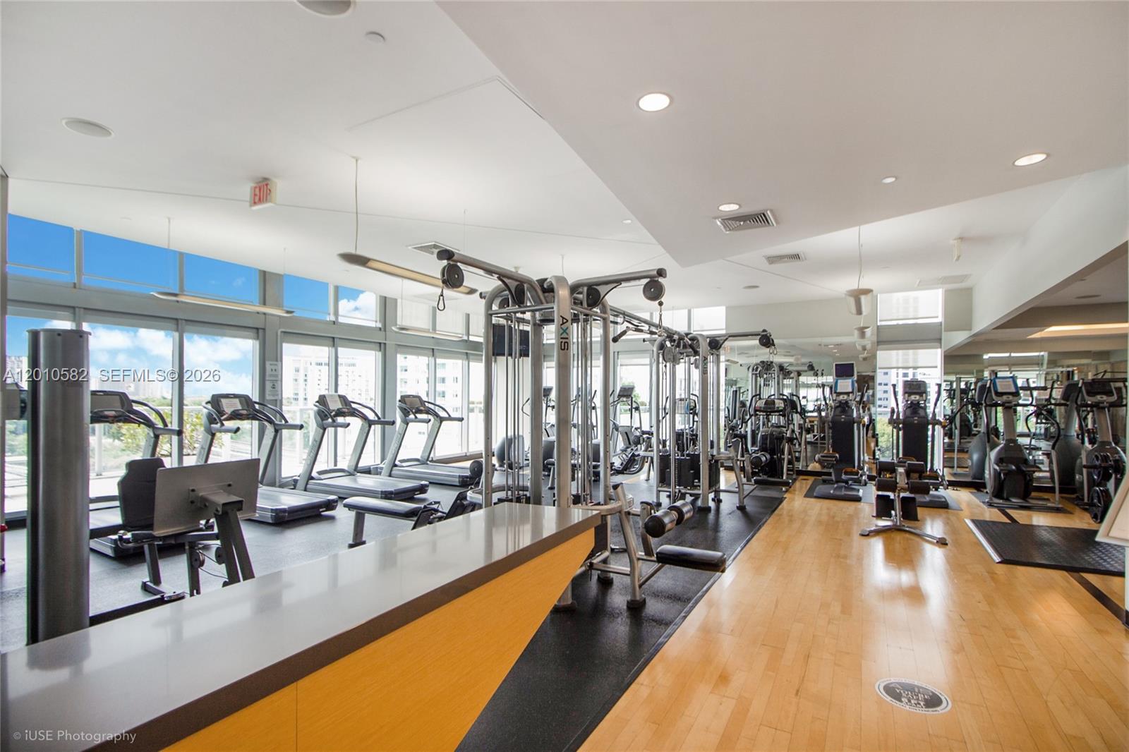 79 Southwest 12th Street, Unit 2306S Miami, FL 33130 - Photo 27 of 38