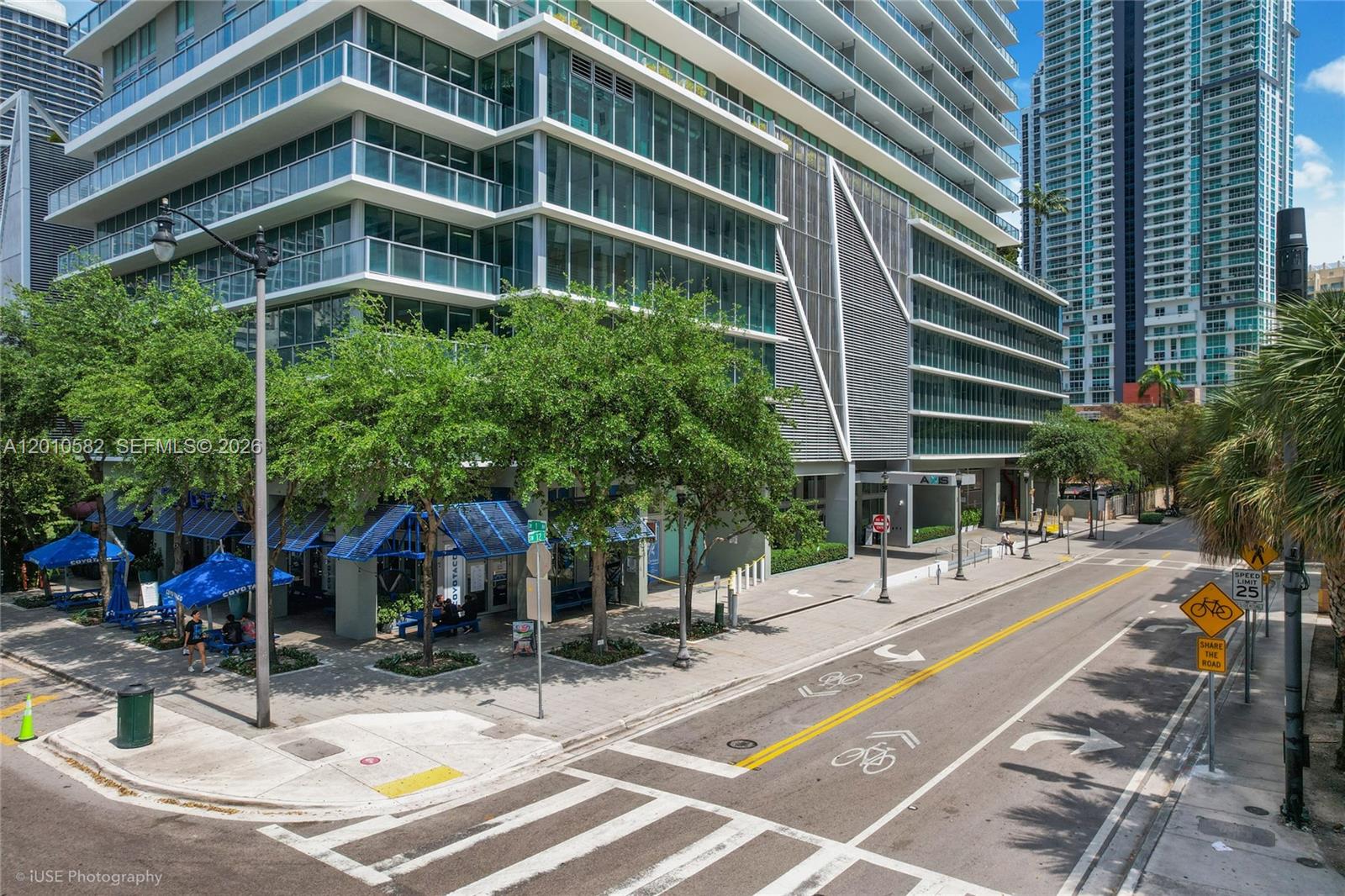 79 Southwest 12th Street, Unit 2306S Miami, FL 33130 - Photo 29 of 38