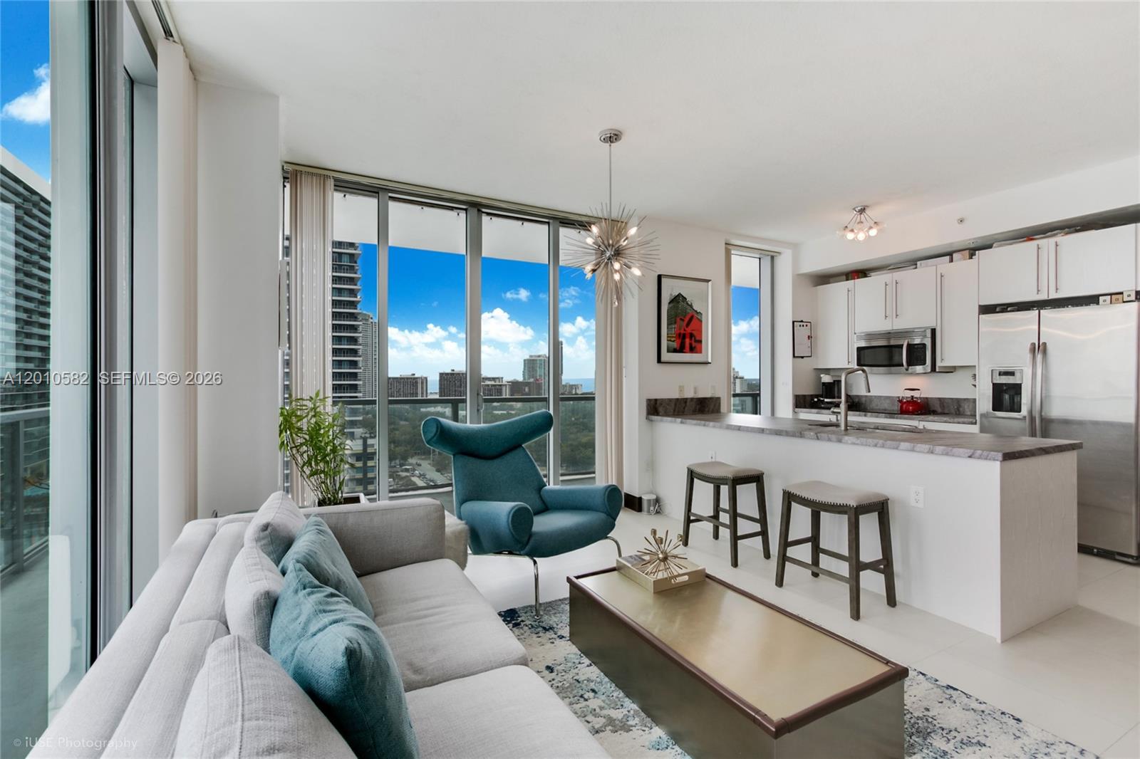 79 Southwest 12th Street, Unit 2306S Miami, FL 33130 - Photo 3 of 38
