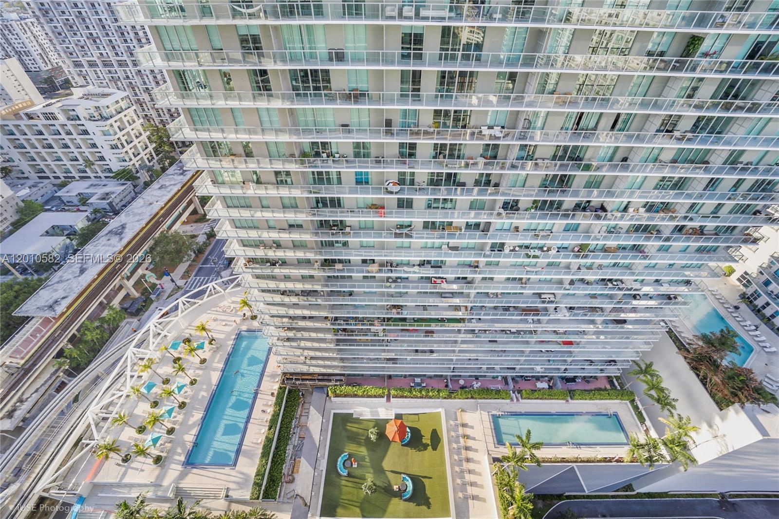 79 Southwest 12th Street, Unit 2306S Miami, FL 33130 - Photo 31 of 38