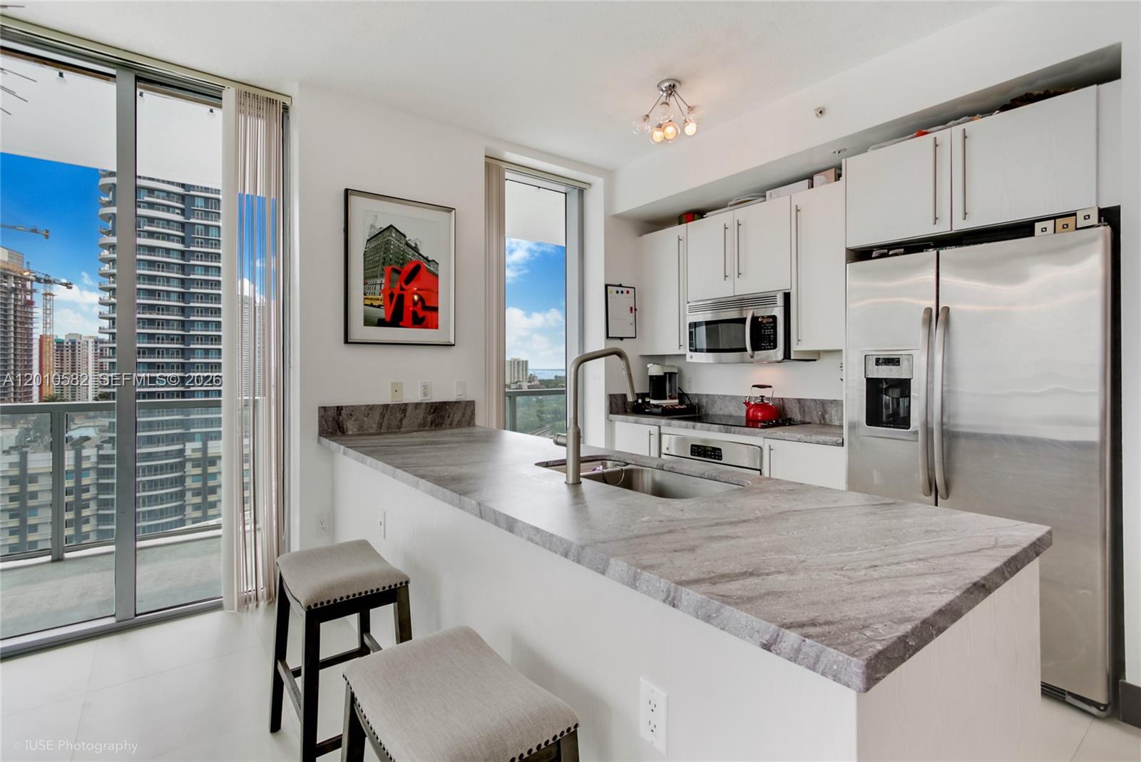 79 Southwest 12th Street, Unit 2306S Miami, FL 33130 - Photo 6 of 38