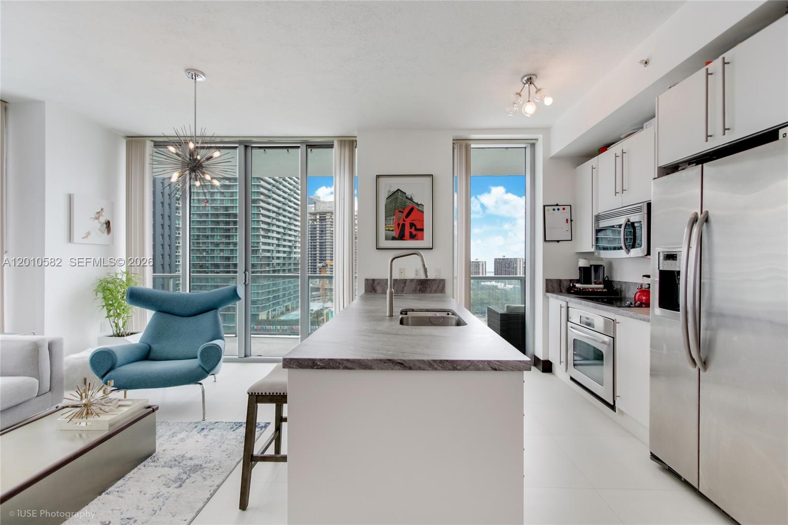 79 Southwest 12th Street, Unit 2306S Miami, FL 33130 - Photo 7 of 38