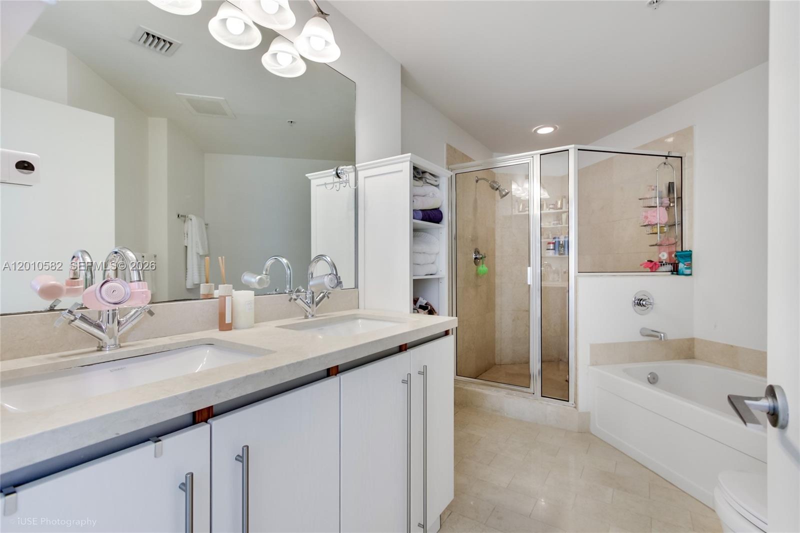 79 Southwest 12th Street, Unit 2306S Miami, FL 33130 - Photo 10 of 38