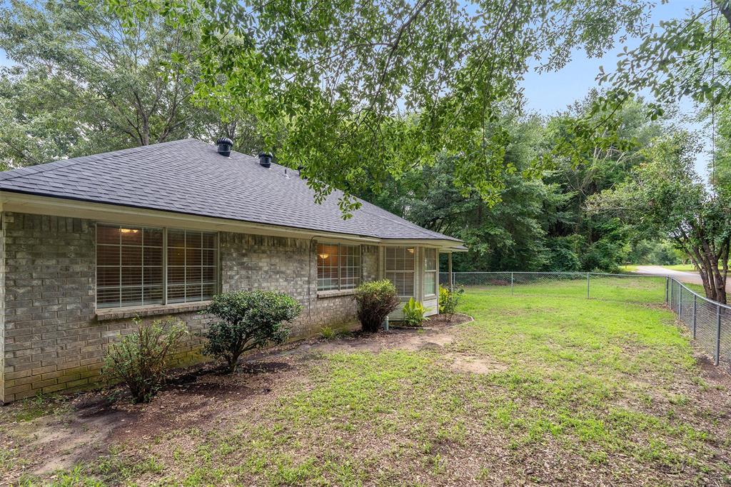 12752 Honeysuckle Circle Eustace, TX 75124 - Photo 26 of 28 View of fenced backyard