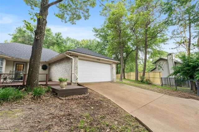 $285,000 | 12752 Honeysuckle Circle, Eustace, TX 75124